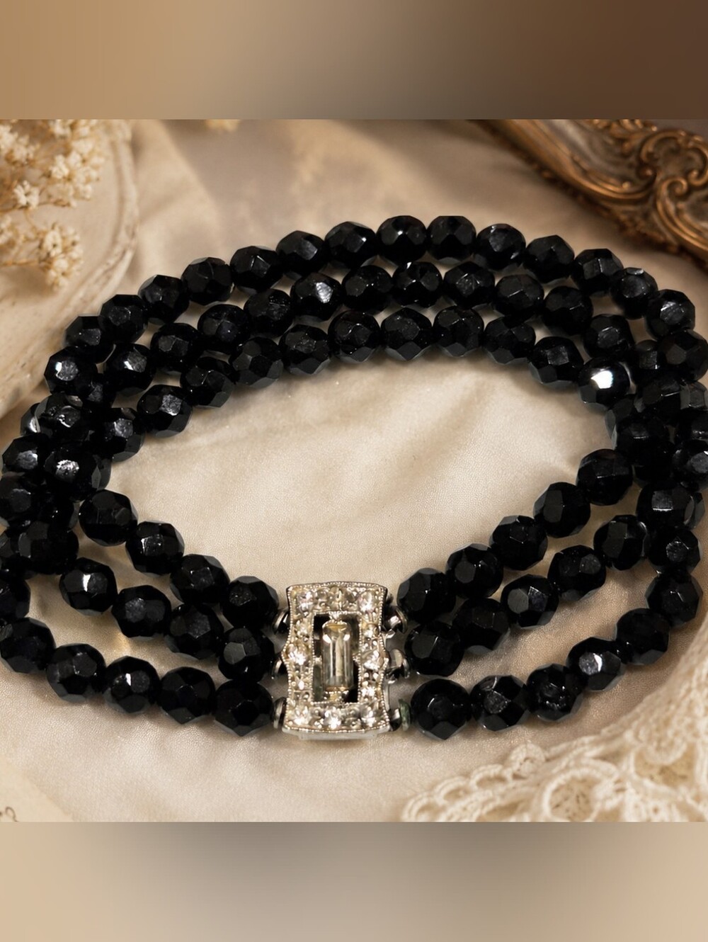 Vintage Black Faceted Beaded Bracelet with Ornate Silver-Tone Clasp